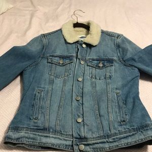 Worn 1x perfect faded denim jacket. Lined
